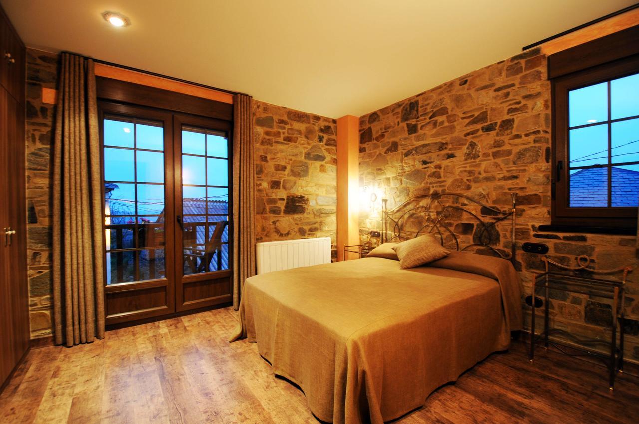 Hotel Rural La Casa Del Peregrino El Acebo de San Miguel الغرفة الصورة